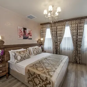 Perapolis Szálloda